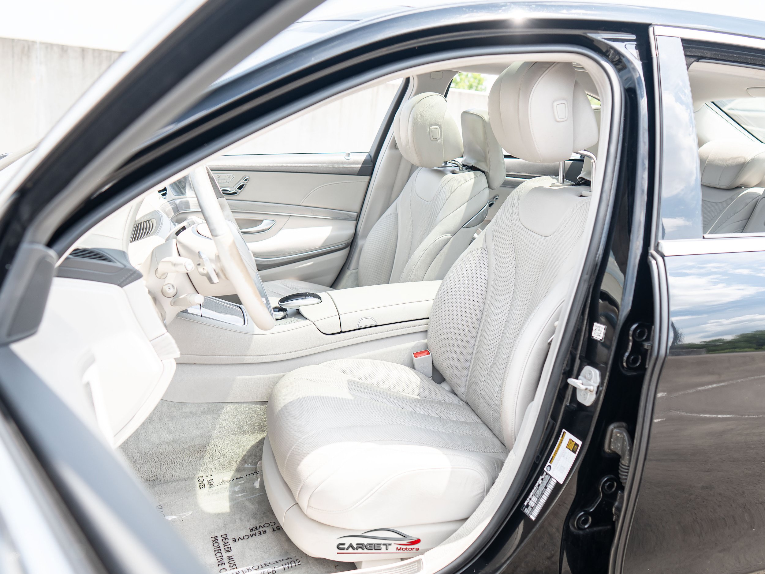 Used 2016 Mercedes-Benz S 550 4MATIC Sedan image 23