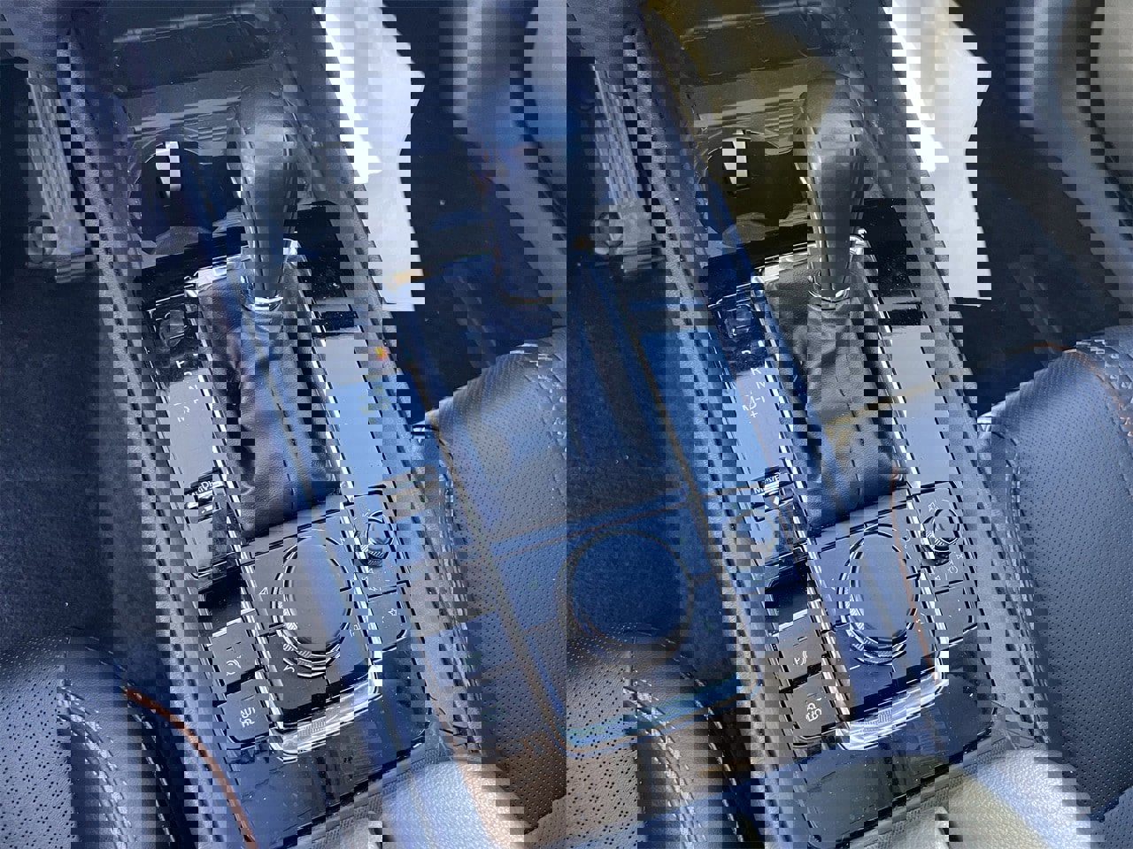 Used 2023 MAZDA CX-50 AWD 2.5 S w/ Cargo Package image 12