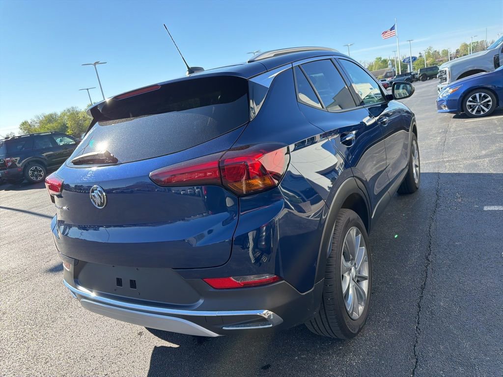 Used 2023 Buick Encore GX Essence w/ Experience Buick Package image 4