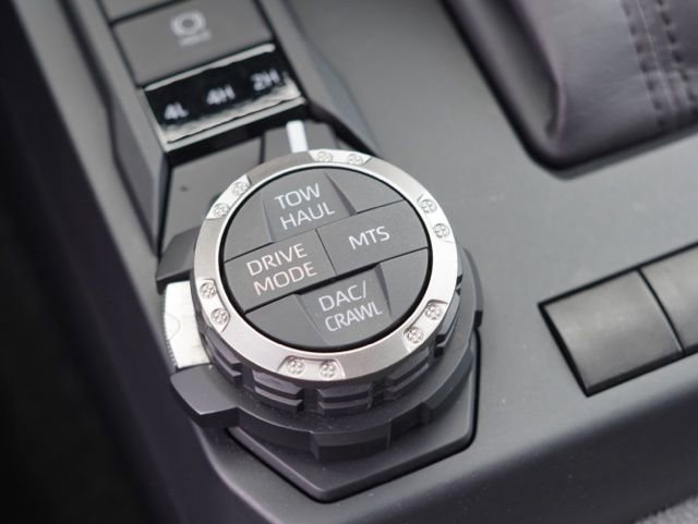Certified 2025 Toyota Tacoma TRD Off-Road AWD/4WD image 39