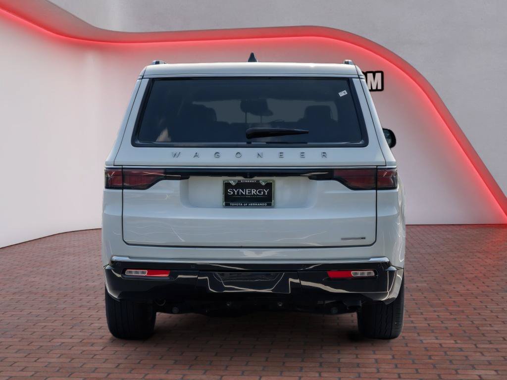 Used 2024 Jeep Wagoneer Series II AWD/4WD image 6