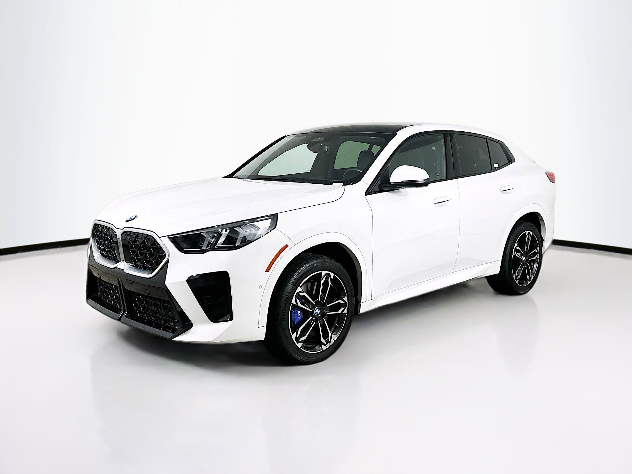 Used 2025 BMW X2 xDrive28i image 3