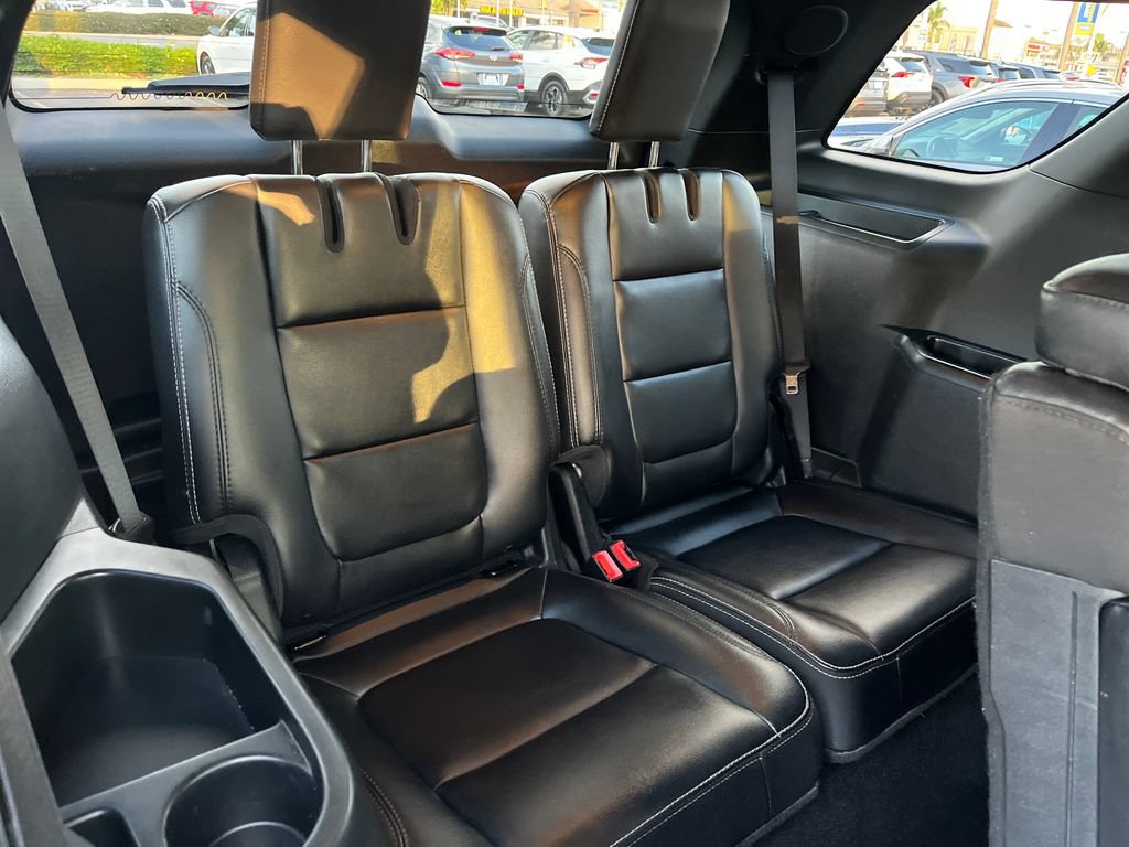 Used 2019 Ford Explorer Limited w/ Class III Trailer Tow Package FWD image 40