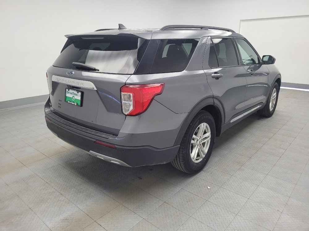 Used 2022 Ford Explorer XLT w/ Equipment Group 202A image 9
