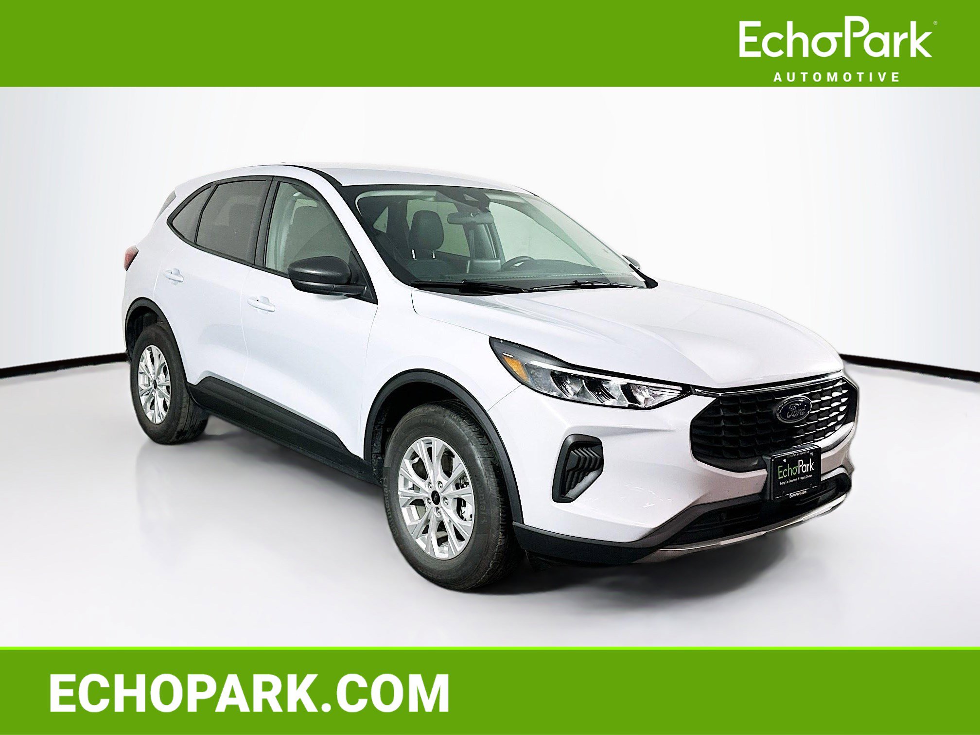 Used 2025 Ford Escape Active AWD/4WD image 1