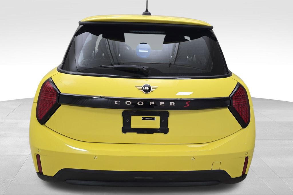 Certified 2025 MINI Cooper S image 8