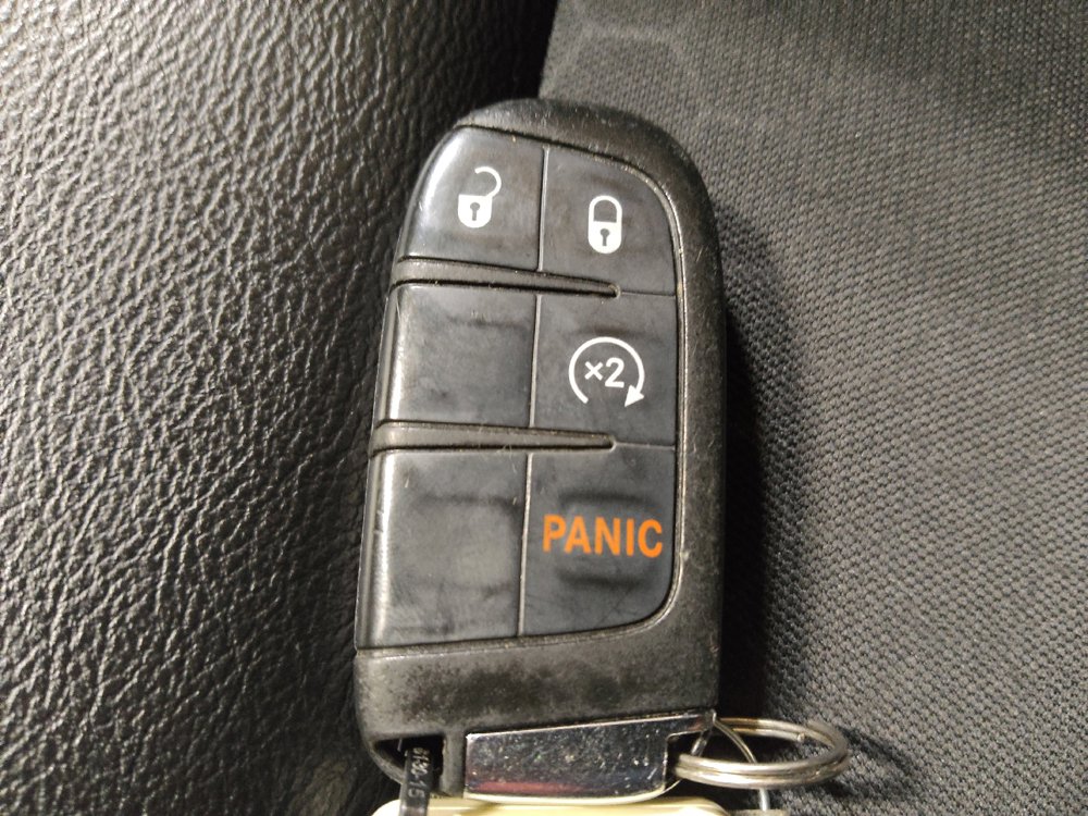 Used 2017 Jeep Compass Latitude w/ Popular Equipment Group FWD image 32