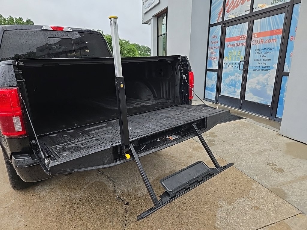 Used 2018 Ford F150 Lariat AWD/4WD image 34