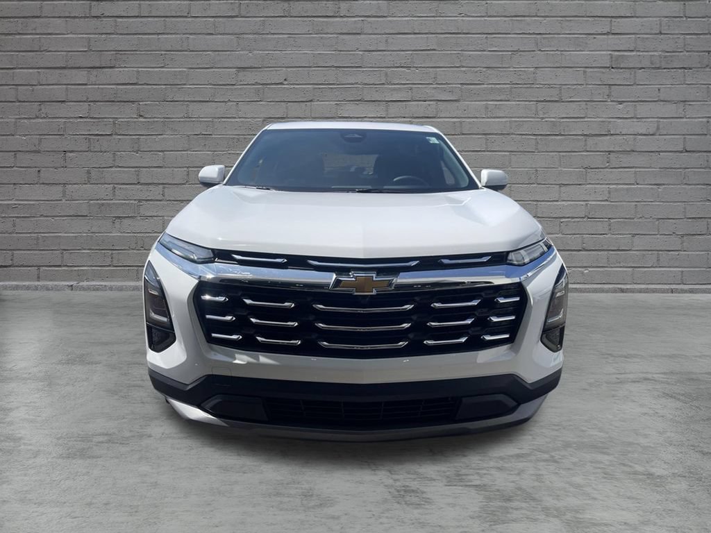 New 2027 Chevrolet Equinox LT AWD/4WD image 2