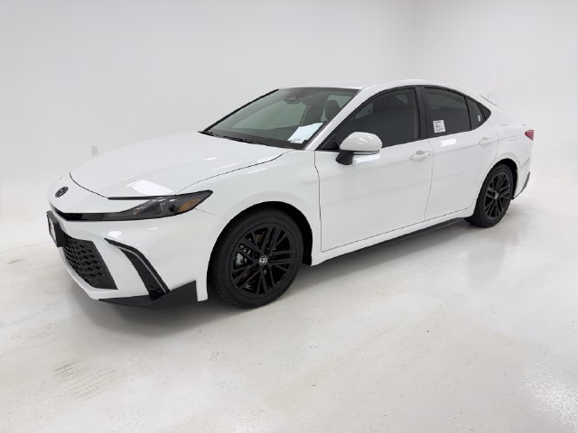 New 2026 Toyota Camry SE w/ Multimedia Upgrade Package FWD image 5