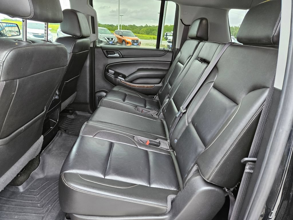 Used 2018 Chevrolet Suburban LT AWD/4WD image 25