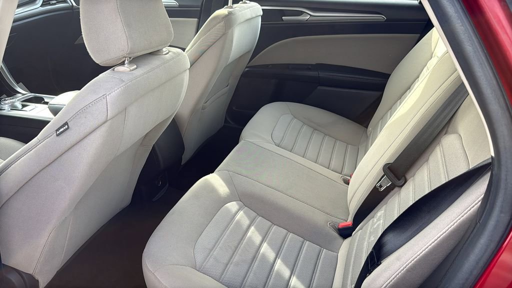 Used 2020 Ford Fusion S image 12