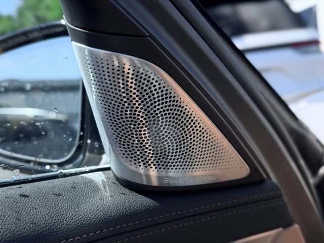 Used 2018 BMW 750i RWD image 16