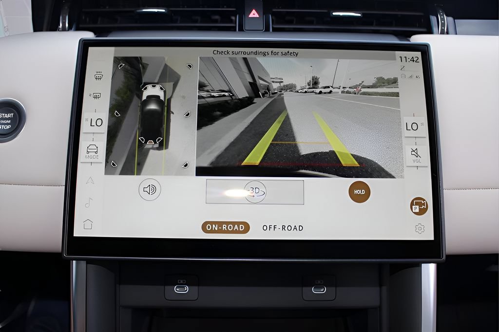 New 2025 Land Rover Discovery Sport S AWD/4WD image 24