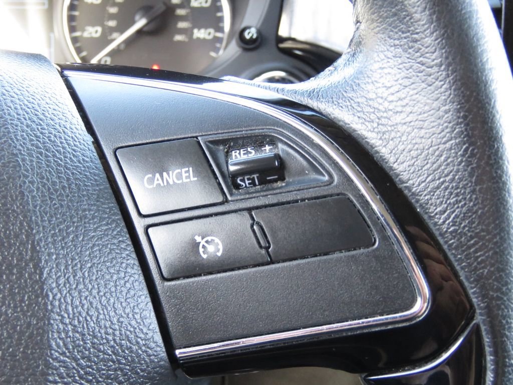 Used 2020 Mitsubishi Outlander SEL image 23