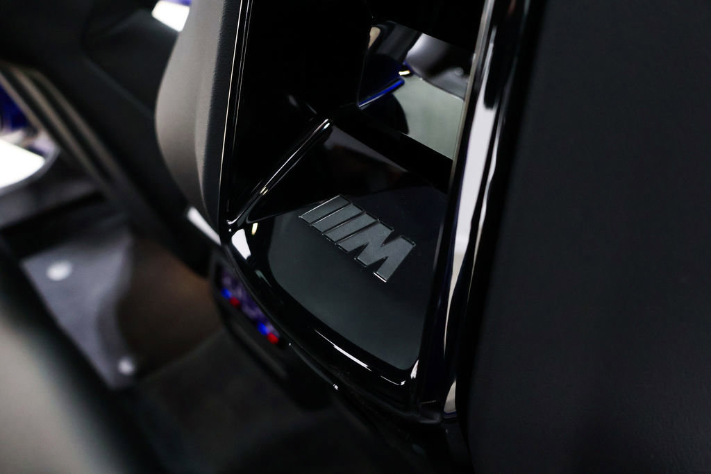 Used 2025 BMW M5 Touring image 61