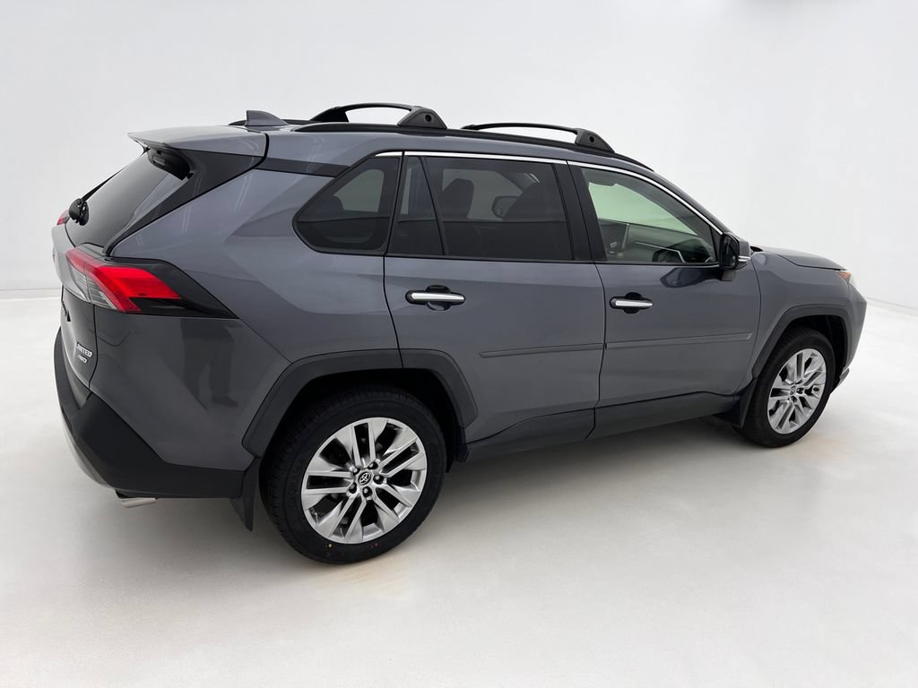 Used 2019 Toyota RAV4 Limited w/ Advanced Technology Package AWD/4WD image 6