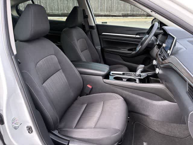 Used 2023 Nissan Altima 2.5 SV FWD image 22