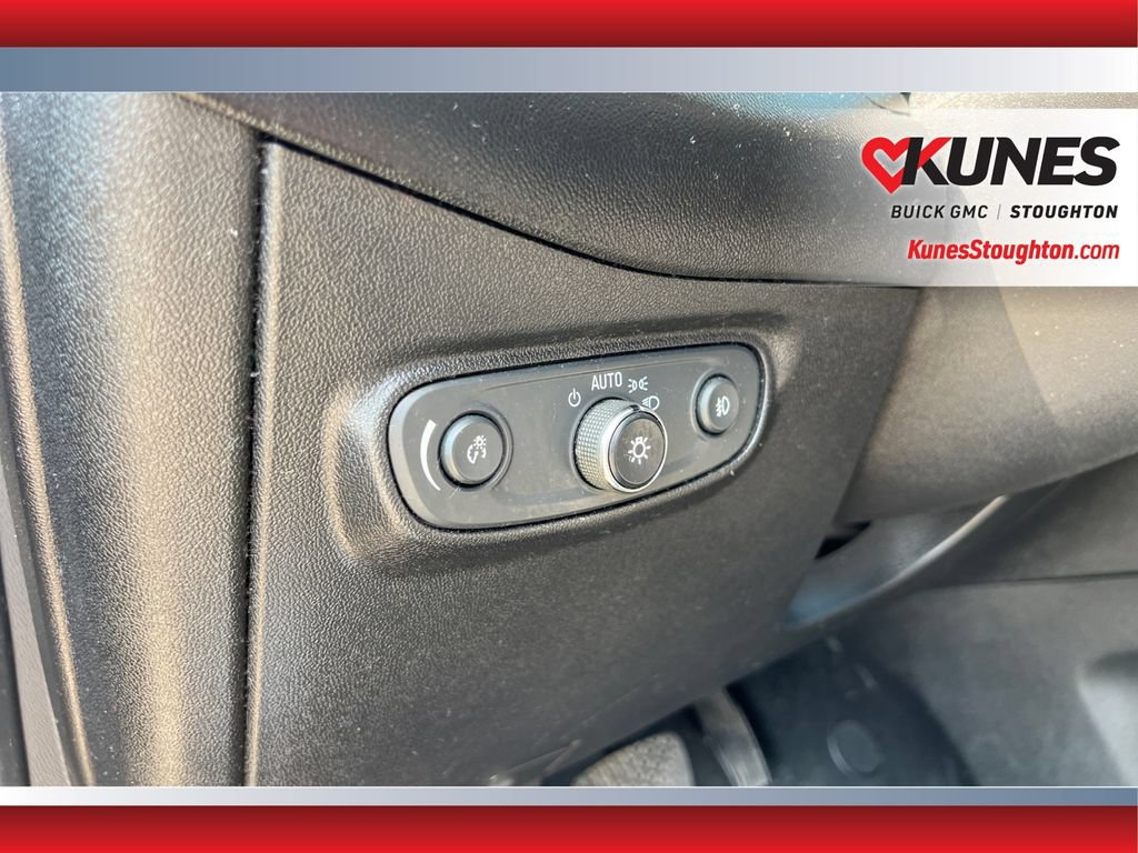 Used 2018 Chevrolet Equinox Premier FWD image 17