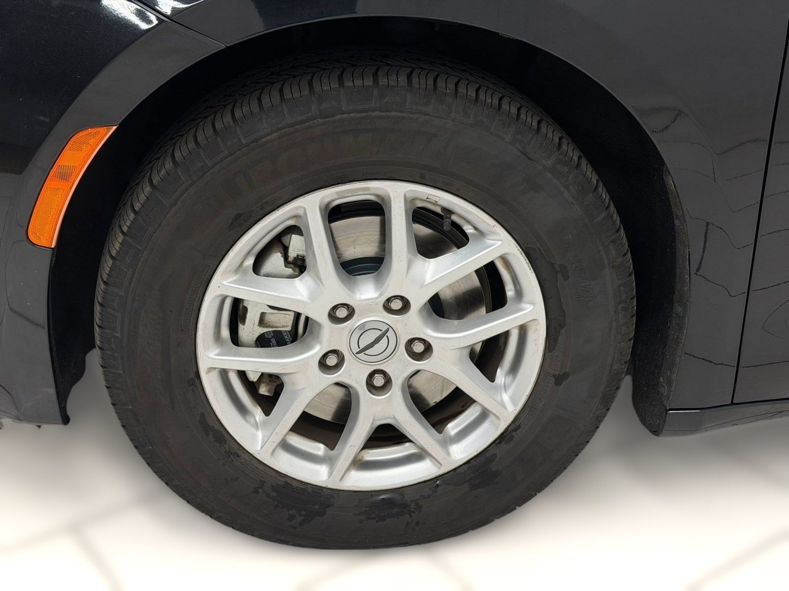 Used 2022 Chrysler Voyager LX FWD image 10