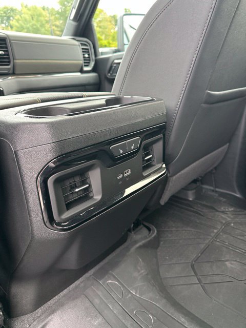 Used 2025 Chevrolet Silverado 2500 ZR2 w/ Technology Package AWD/4WD image 12