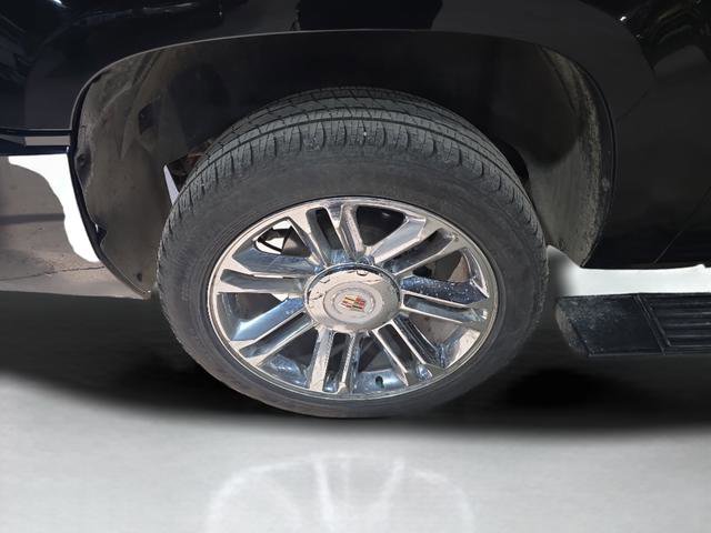 Used 2014 Cadillac Escalade ESV Platinum AWD/4WD image 27