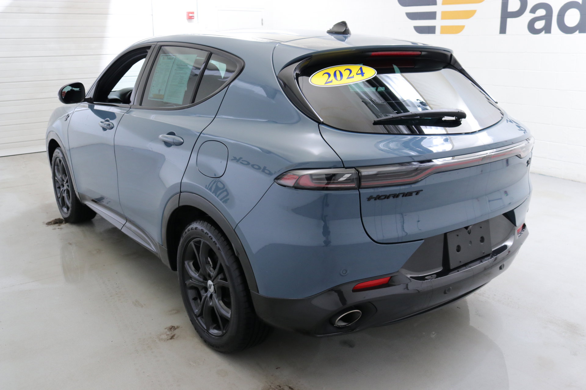 Used 2024 Dodge Hornet R/T Plus w/ R/T Blacktop Package image 6