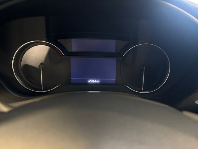 Used 2023 Cadillac XT4 Premium Luxury FWD image 16