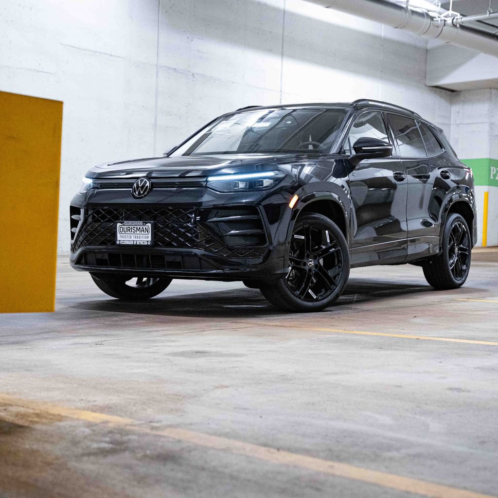 New 2026 Volkswagen Tiguan SE R-Line AWD/4WD image 1