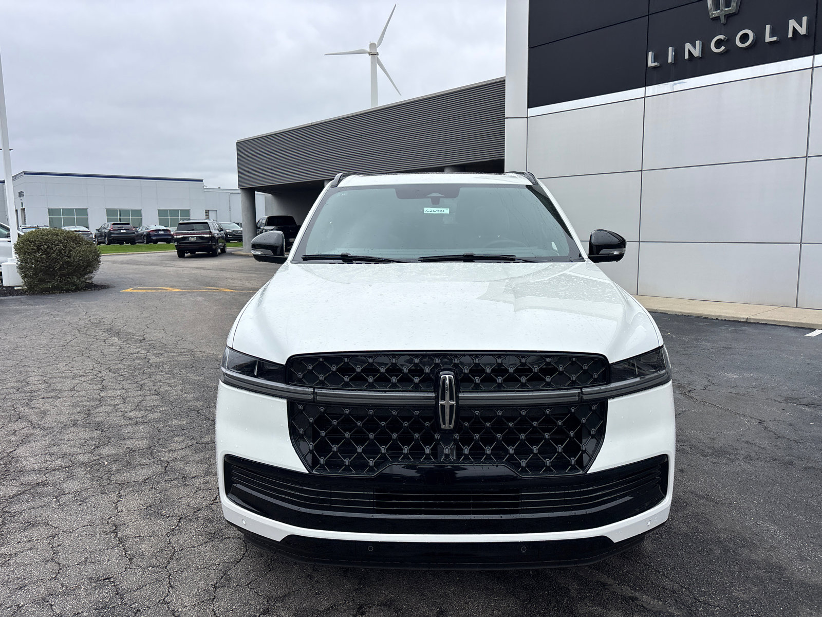 New 2026 Lincoln Navigator L Reserve w/ Jet Appearance Package image 2