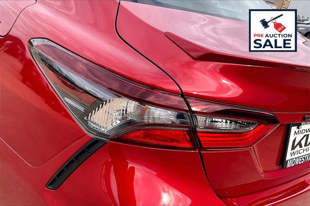 Used 2023 Toyota Camry SE image 28