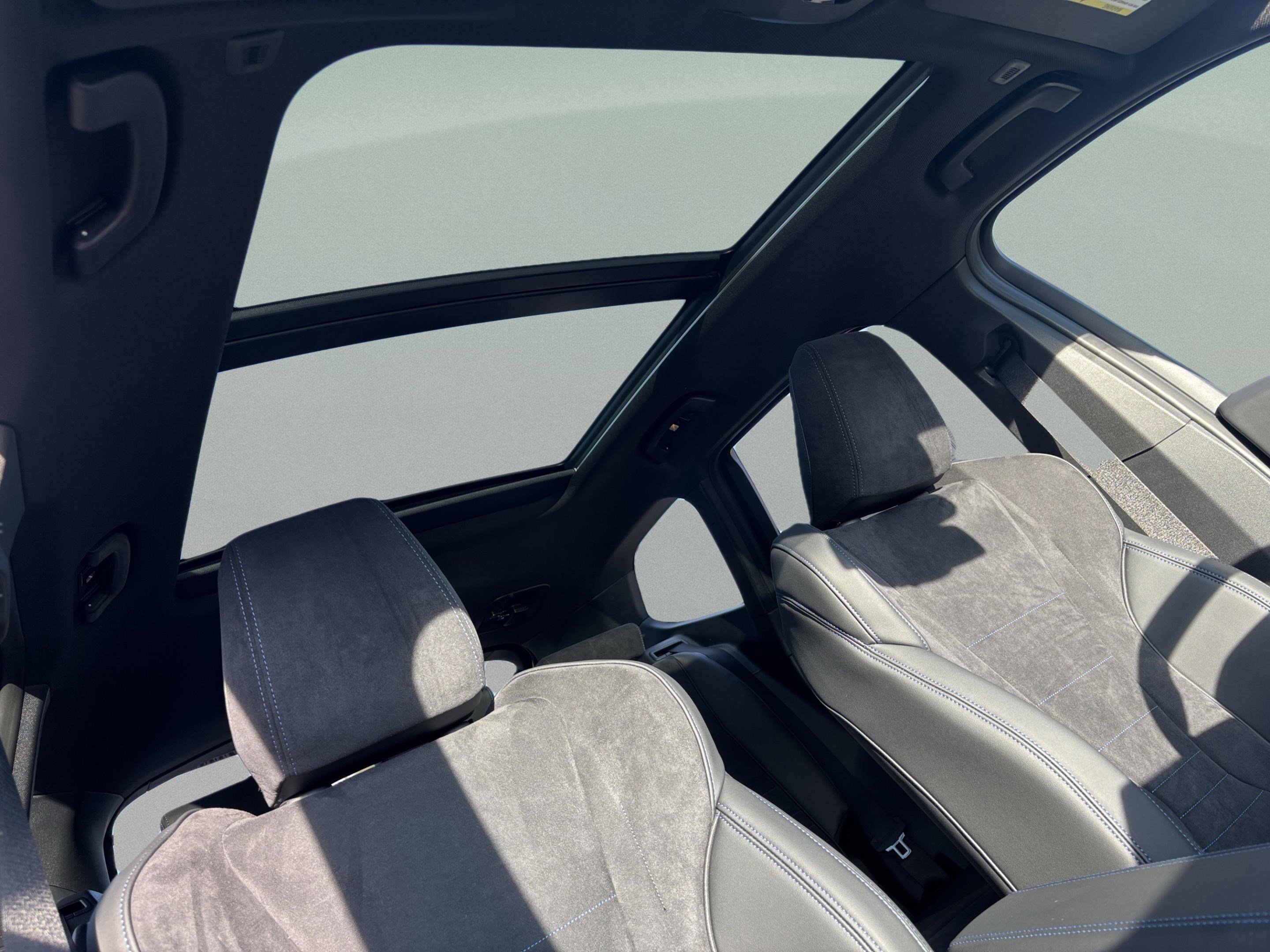 Used 2026 BMW X1 xDrive28i w/ Technology Package image 29