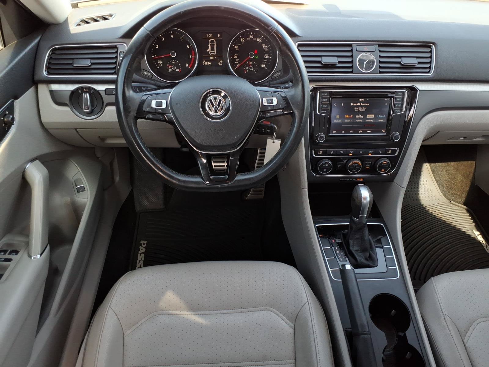 Used 2017 Volkswagen Passat 1.8T R-Line FWD image 21