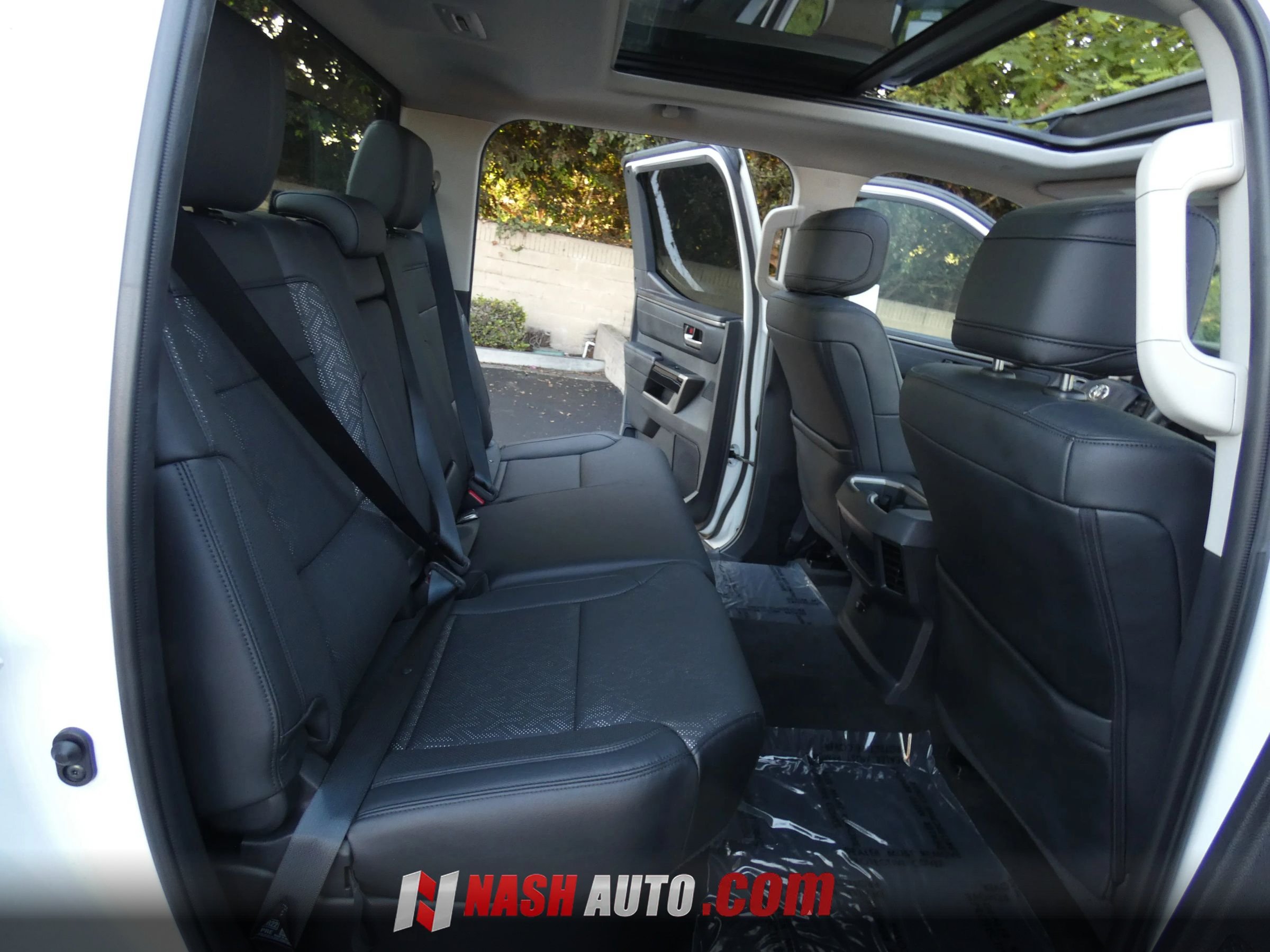Used 2024 Toyota Tundra Limited AWD/4WD image 44