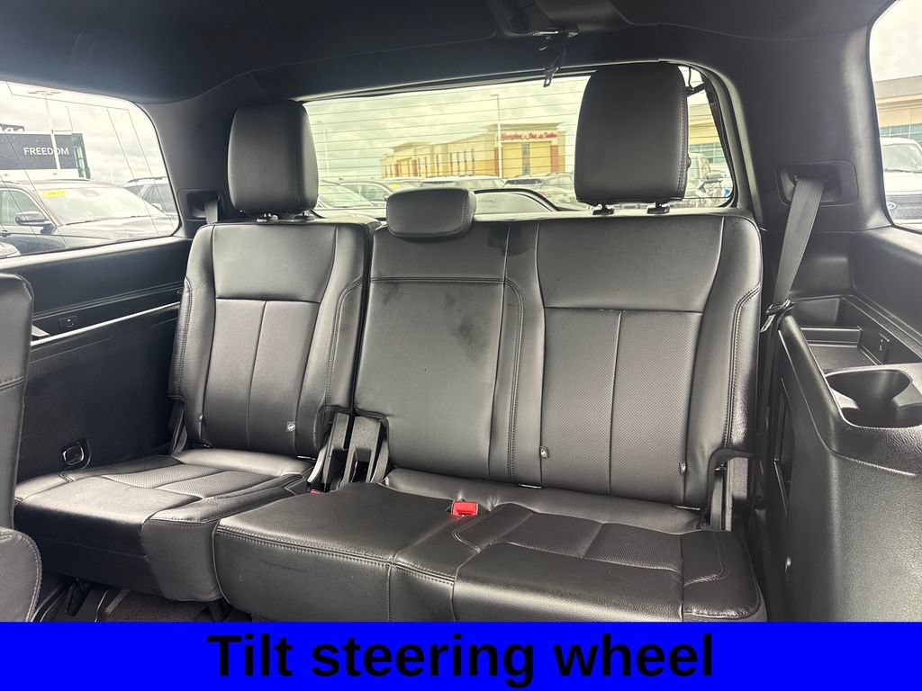Used 2020 Ford Expedition XLT w/ Equipment Group 202A AWD/4WD image 22