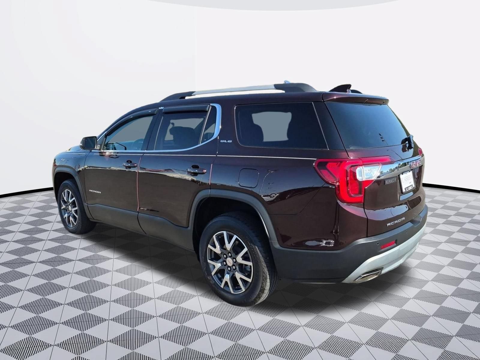Used 2020 GMC Acadia SLE w/ Driver Convenience Package FWD image 6