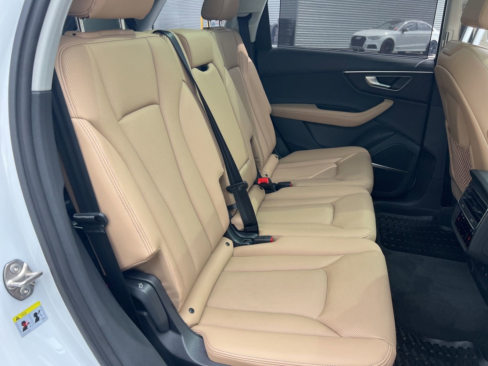 Used 2025 Audi Q7 3.0T Premium Plus w/ Premium Plus Package image 35