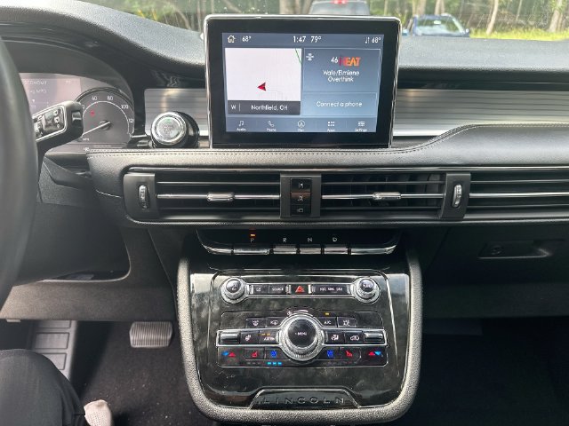 Used 2022 Lincoln Corsair AWD w/ Premium Package image 23