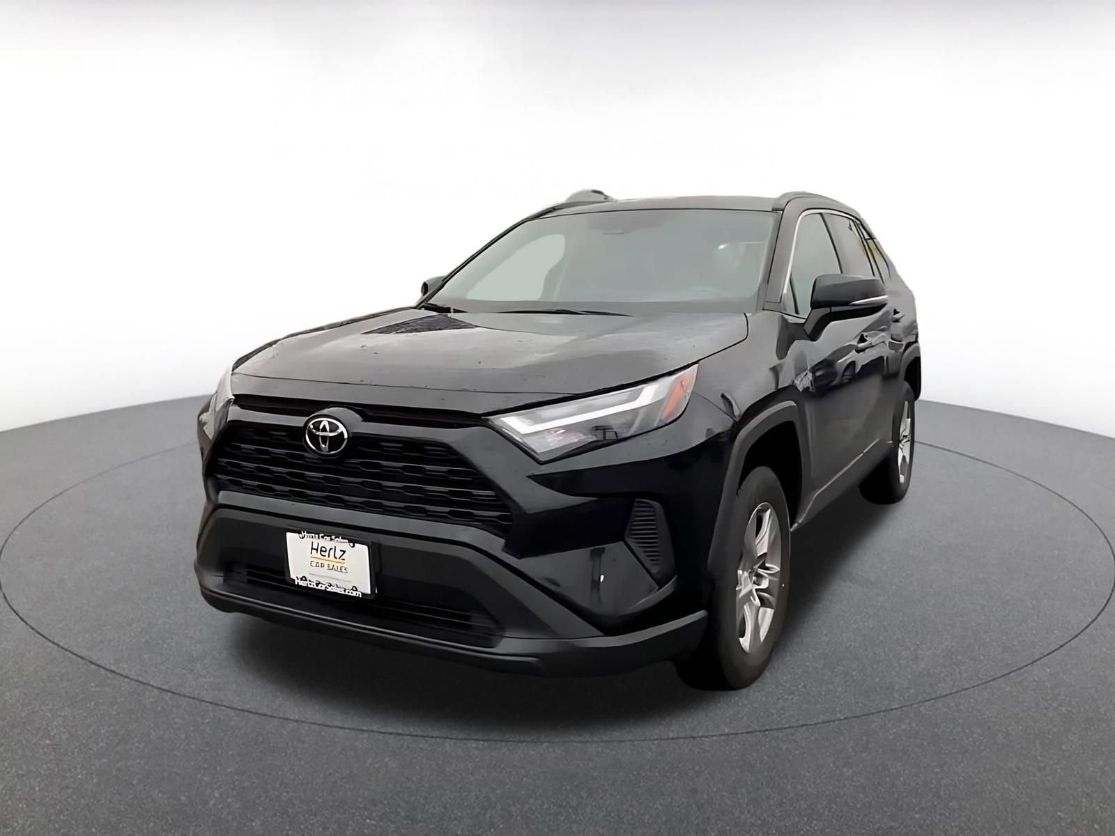 Used 2025 Toyota RAV4 XLE image 7