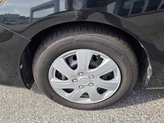 Used 2013 Toyota Corolla L FWD image 24
