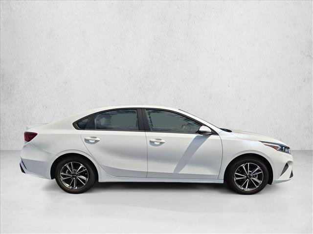 Used 2023 Kia Forte LXS w/ LXS Technology Package FWD image 4