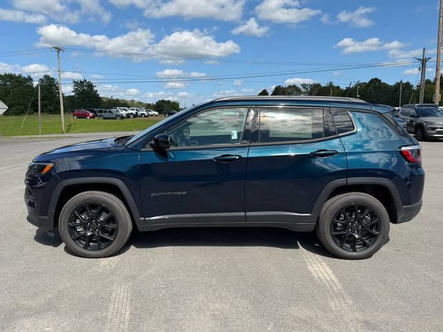 New 2026 Jeep Compass Latitude AWD/4WD image 2