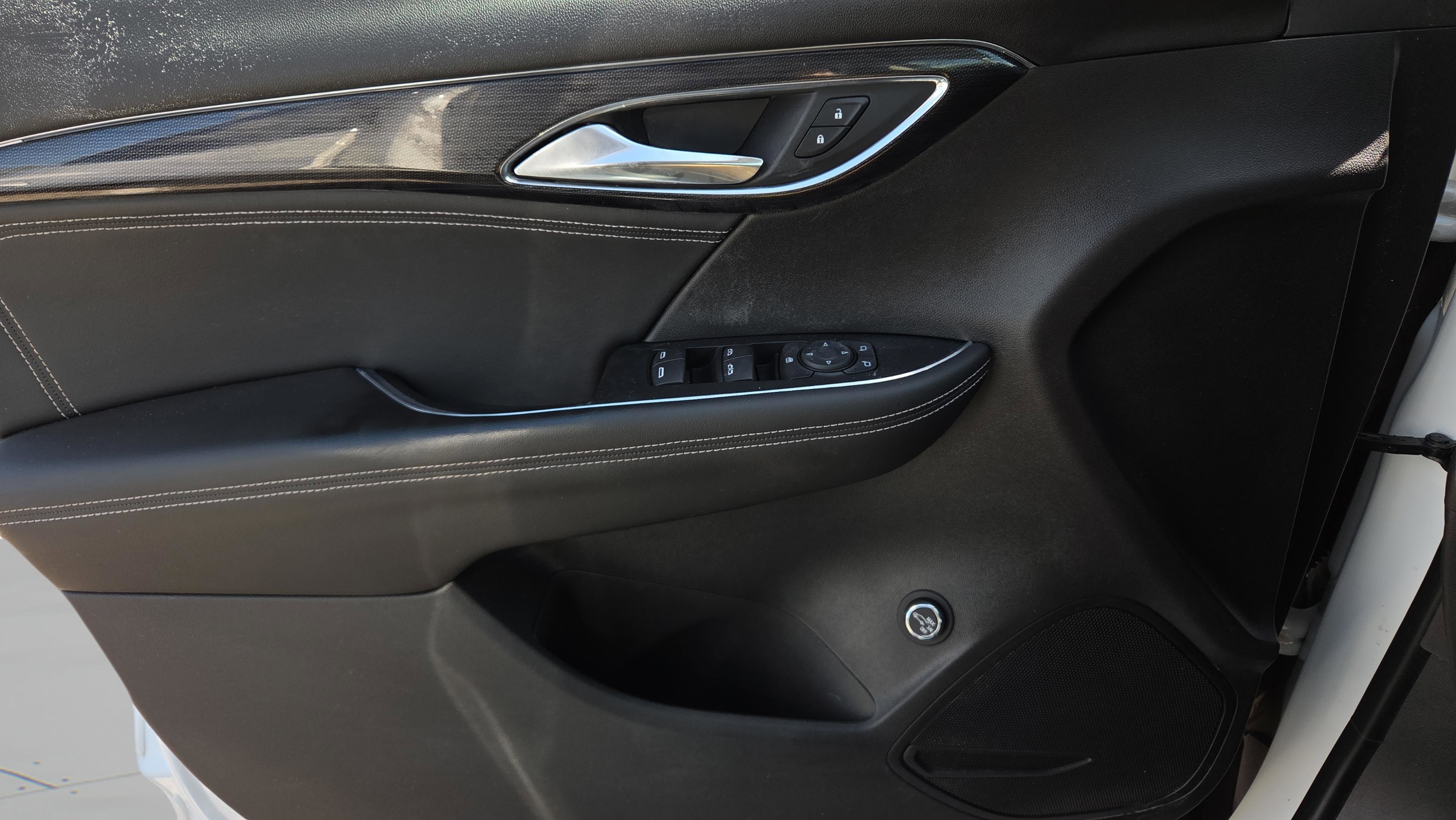 Used 2022 Buick Envision Preferred image 23