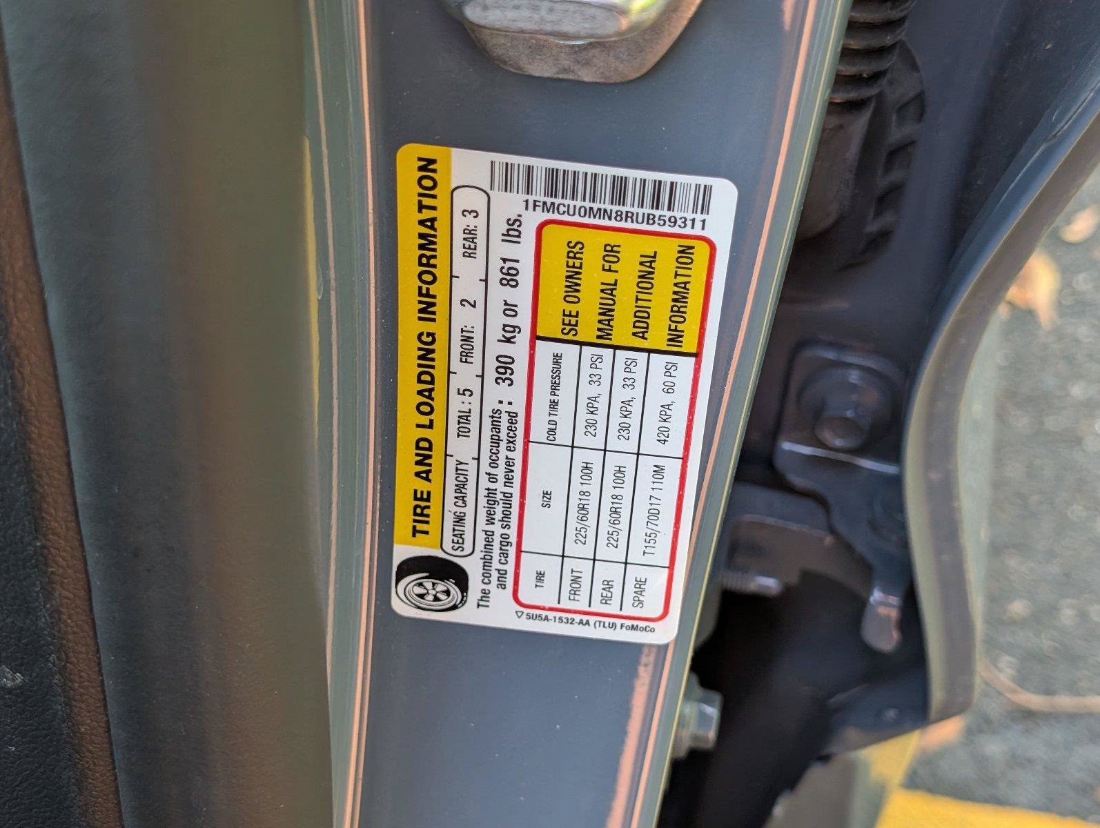 Used 2024 Ford Escape ST-Line w/ Cold Weather Package FWD image 14