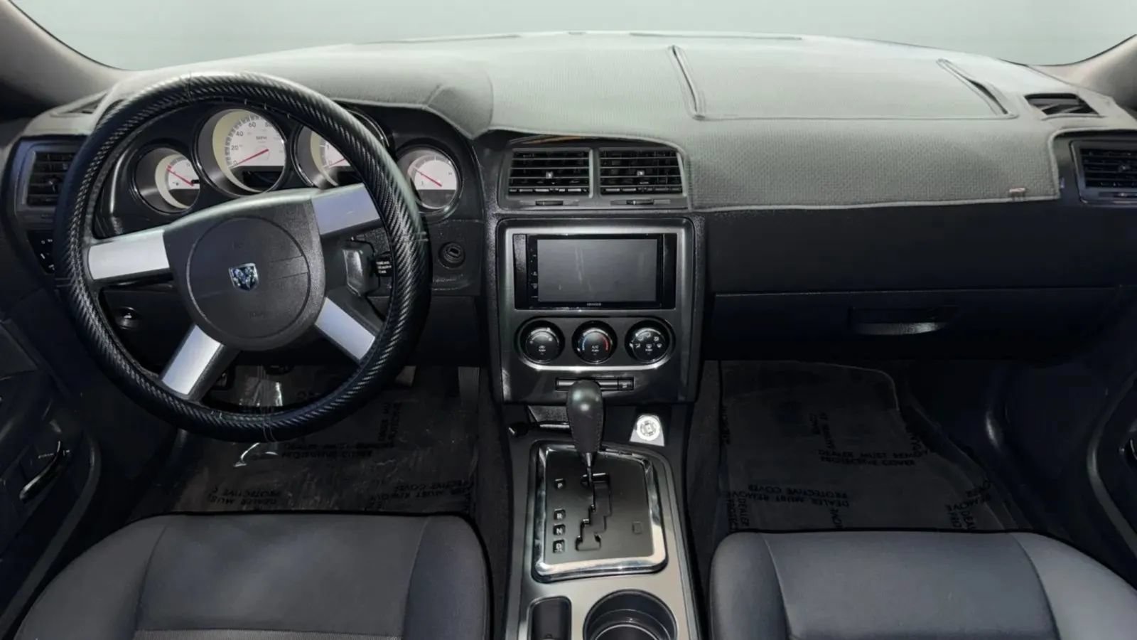 Used 2010 Dodge Challenger SE RWD image 19
