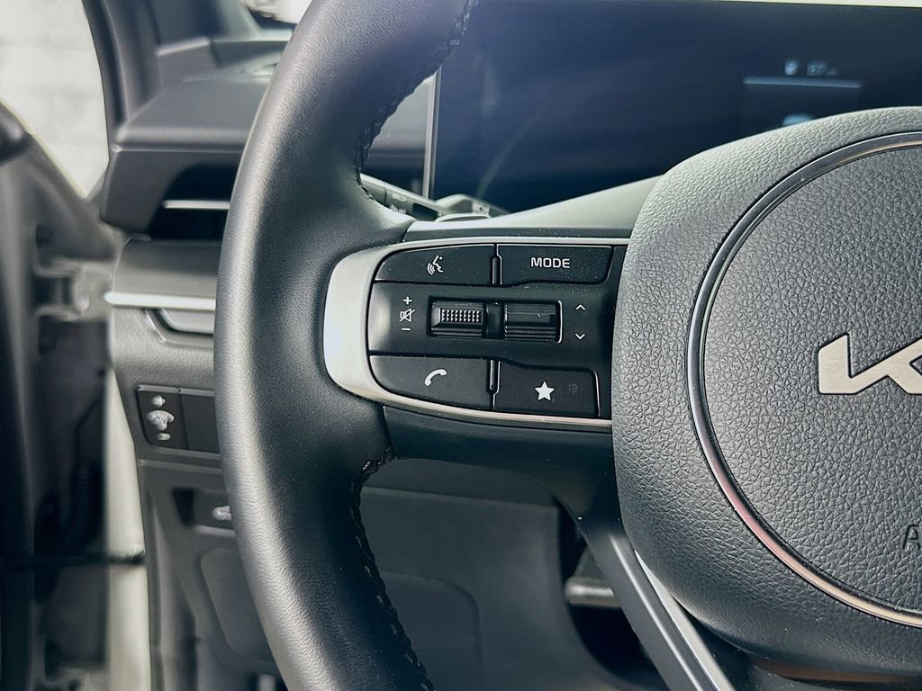 Used 2025 Kia K5 GT image 21
