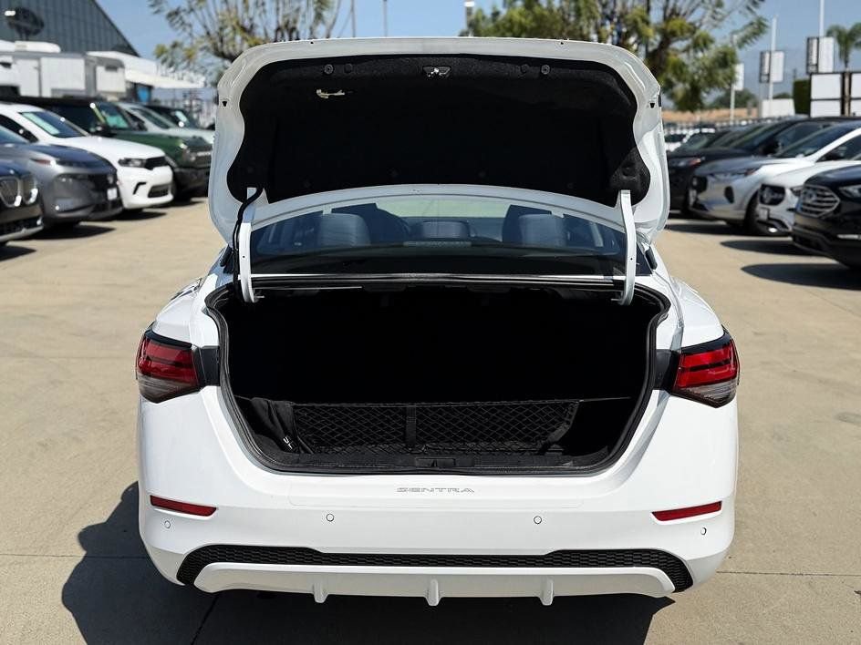 Used 2024 Nissan Sentra S w/ Lighting Package image 16