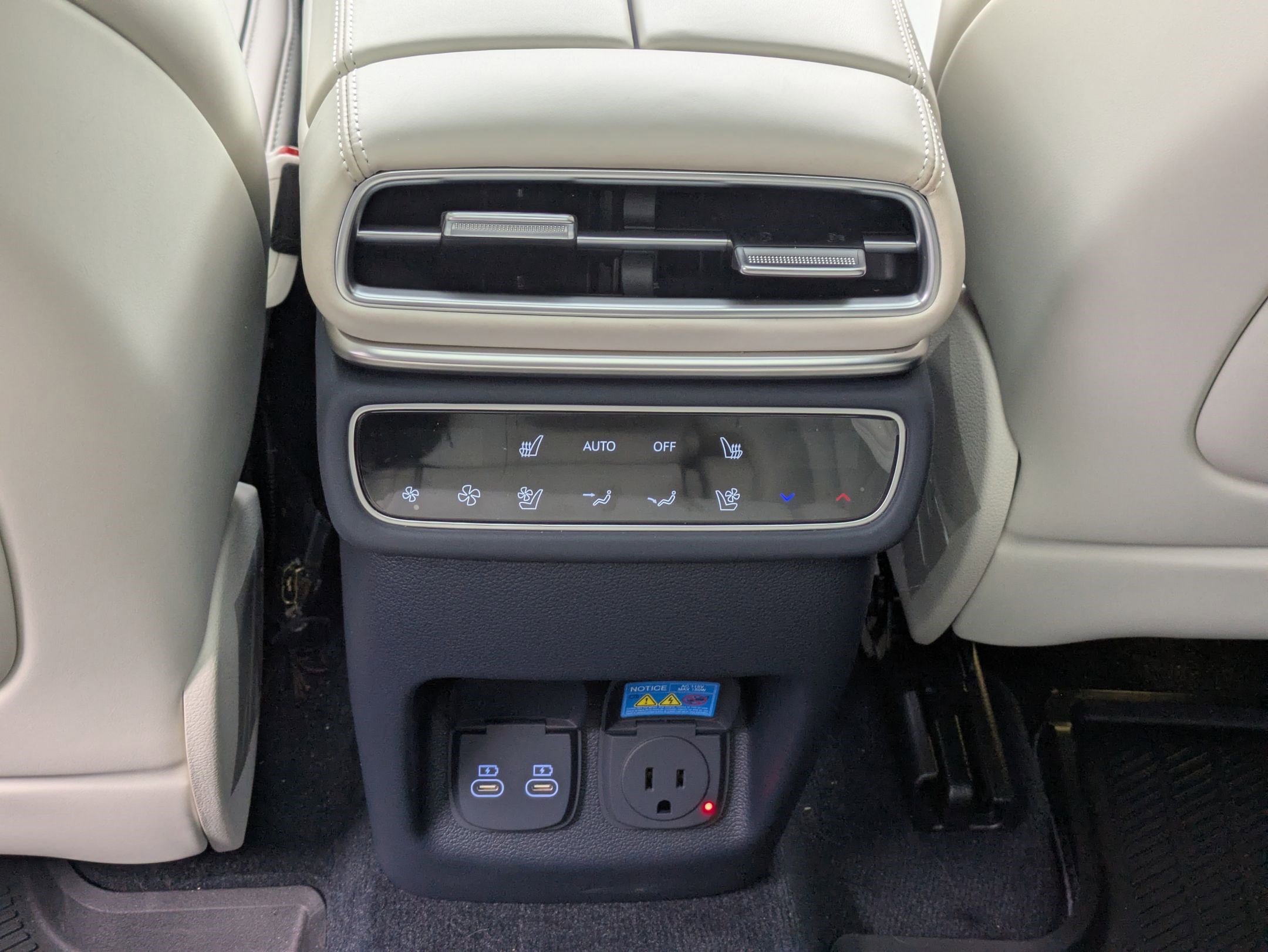 Used 2025 Genesis GV80 3.5T Prestige image 28