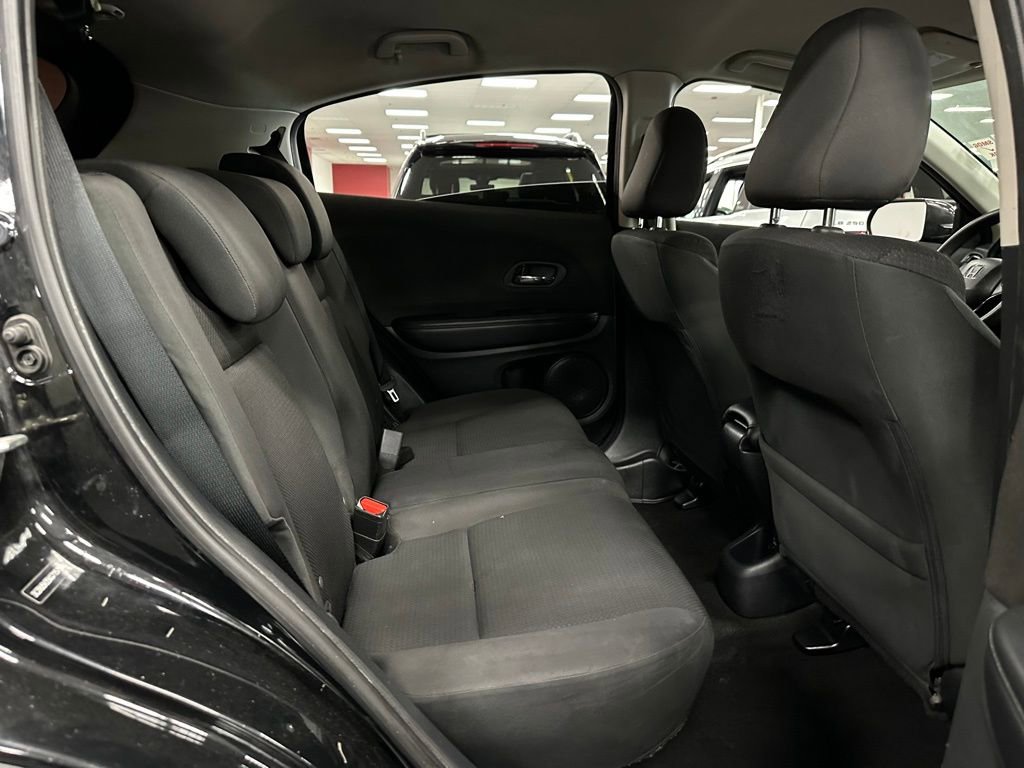 Used 2019 Honda HR-V LX image 29