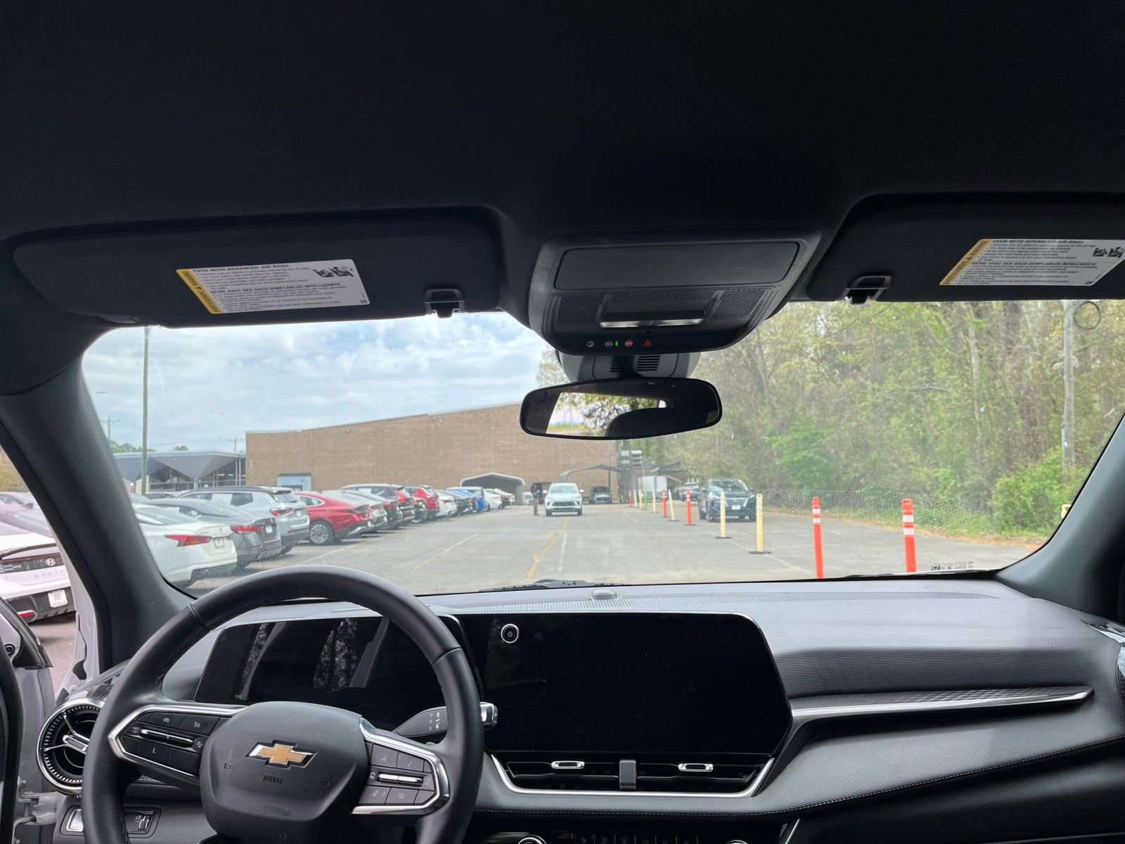 Used 2025 Chevrolet Equinox LT FWD image 33